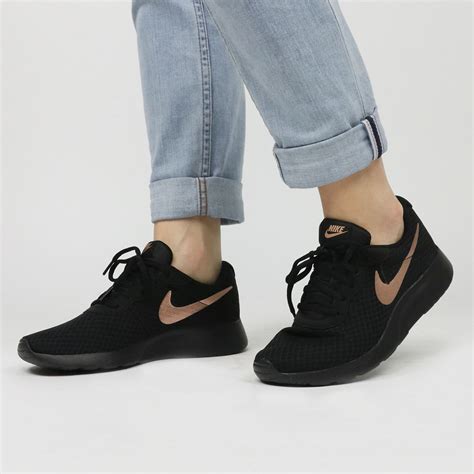 nieuwste nike schoenen 2020|leuke nike schoenen dames.